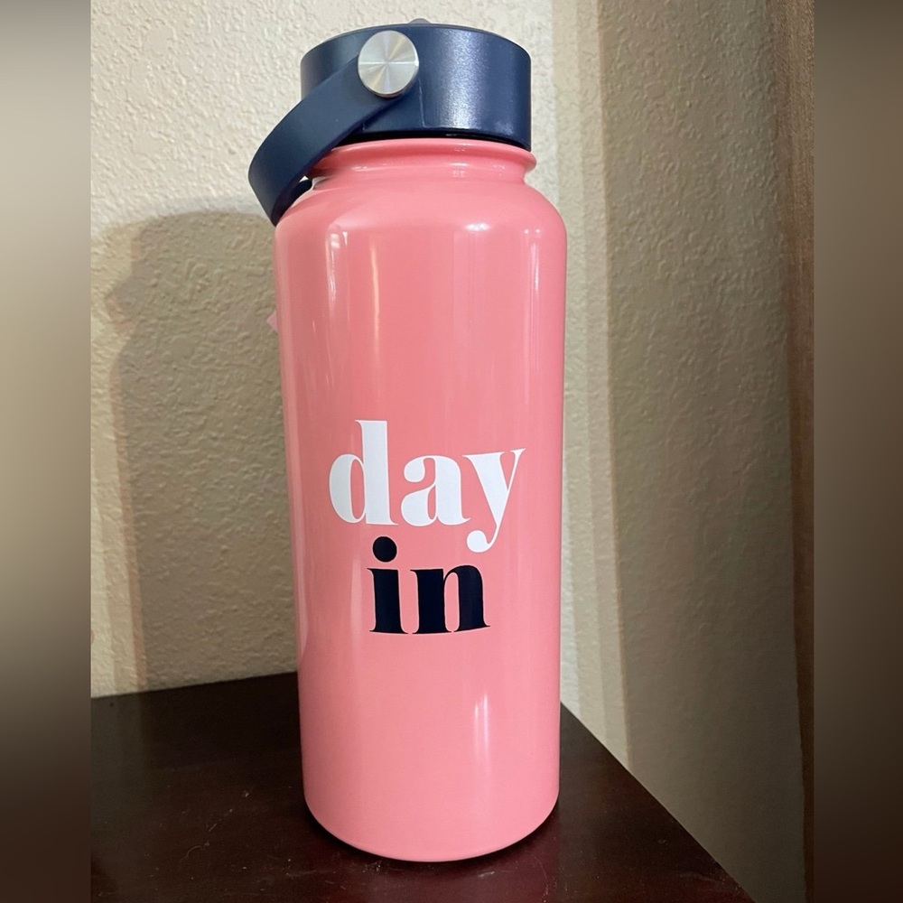New Kate Spade DAY IN DAY OUT Water bottle